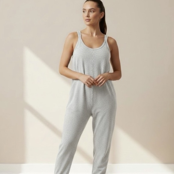 Thrive Pants - T/S By Thrive Clothing Soft Gray Jumpsuit Pockets New Size Large Loungewear New